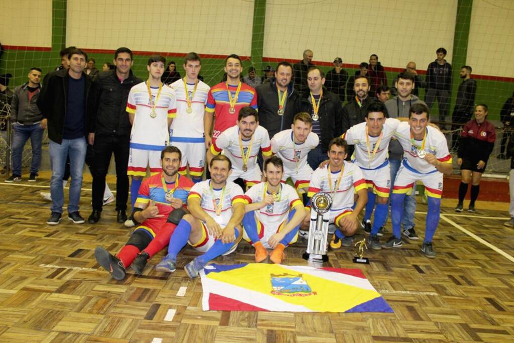  - Equipe do DME São João do Sul conquistou  titulo inédito da categoria Livre