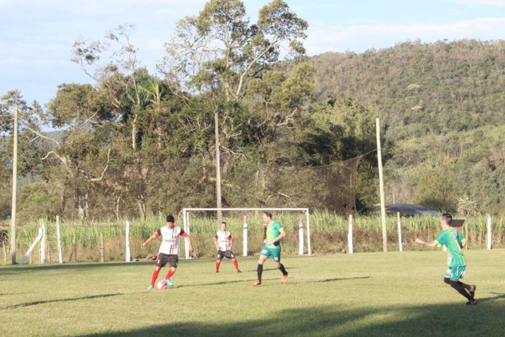 BONS JOGOS MARCAM A RODADA DA COPA  MUNICIPAL CAPITAL DOS CANYONS DE FUTEBOL DE PRAIA GRANDE