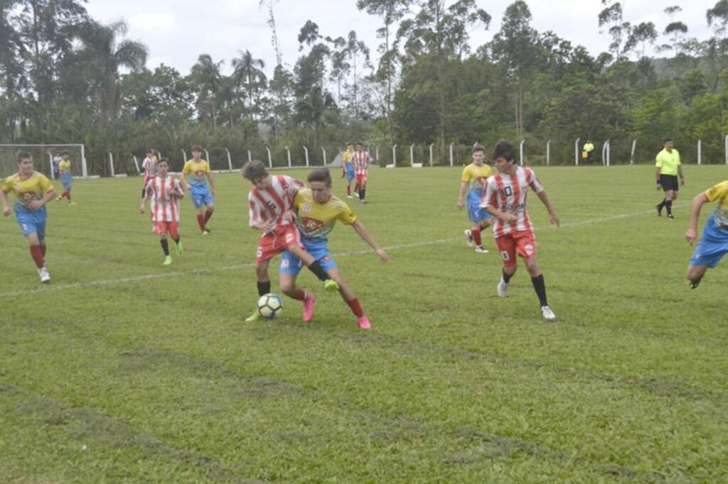 FINALISTAS DO CAMPEONATO REGIONAL DA LAVM SERÃO  CONHECIDOS NO DOMINGO (03)