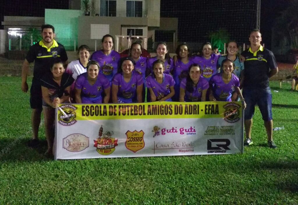 MENINAS DA EFAA TORRES (RS) SAGRARAM-SE CAMPEÃS EM TURVO (SC)
