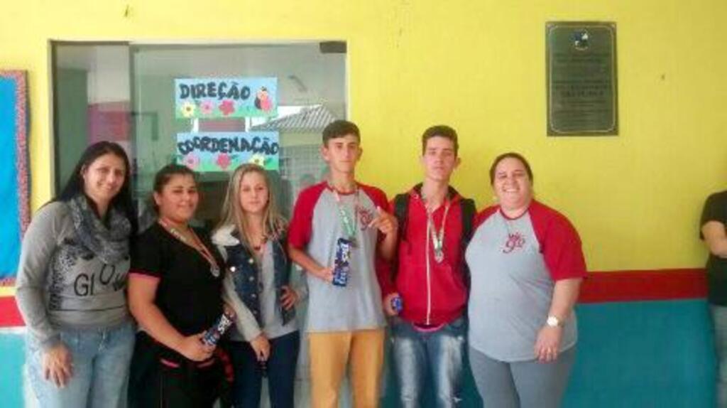 ALUNOS DA ESCOLA  VILA VELHA II SÃO  DESTAQUE NO JESC 2017