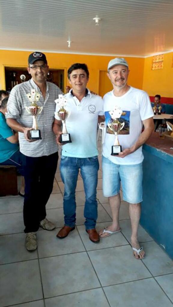 DME ENTREGA PREMIAÇÃO AOS MELHORES DA 1ª TAÇA CIDADE DE CANASTRA DE SÃO JOÃO DO SUL