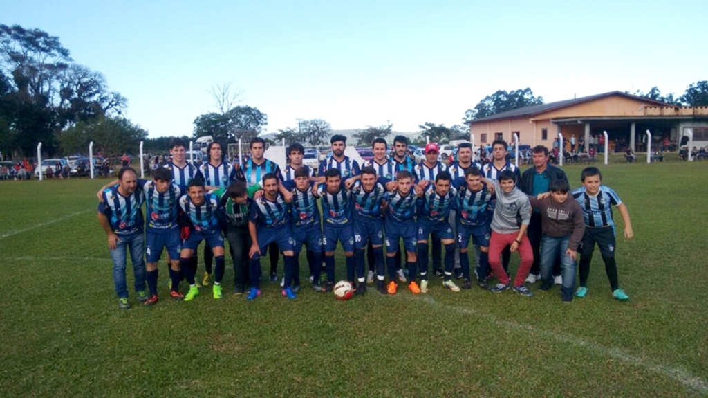 SANTA TEREZINHA VENCE NA SUA ESTREIA EM MORRINHOS
