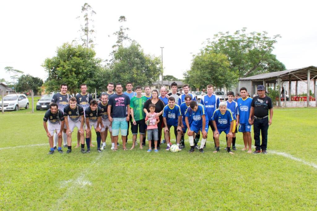 DEFINIDAS AS SEMIFINAIS DO CAMPEONATO COMUNITÁRIO DE ENCRUZO