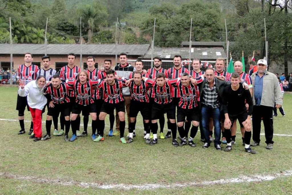 SÃO PAULO E SANTANENSE ABREM A TAÇA  ERNESTO PEREIRA DIA 22 DE ABRIL EM MAMPITUBA