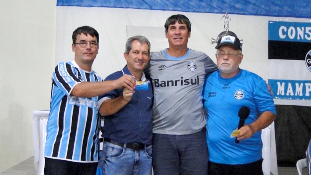 SUCESSO NO 1º JANTAR CONSULAR DO GRÊMIO DE MAMPITUBA