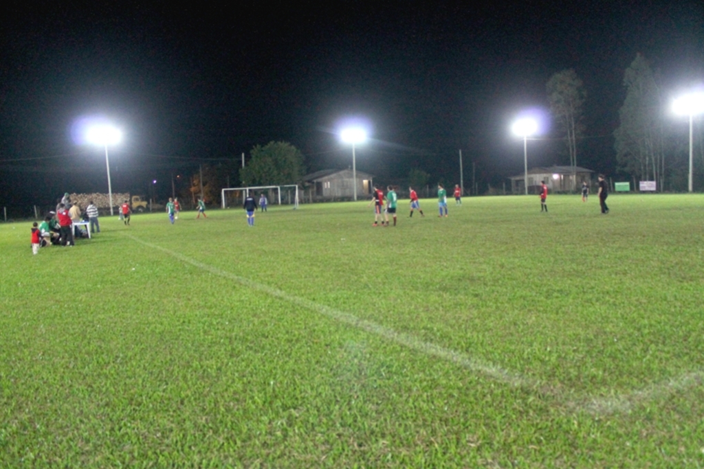 IV TAÇA COMÉRCIO DEFINE NESTE FINAL DE SEMANA OS FINALISTAS DA COMPETIÇÃO