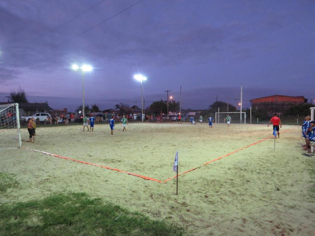 CAMPEONATO DE BEACH SOCCER DE BARRA VELHA SEGUE COM GRANDES JOGOS