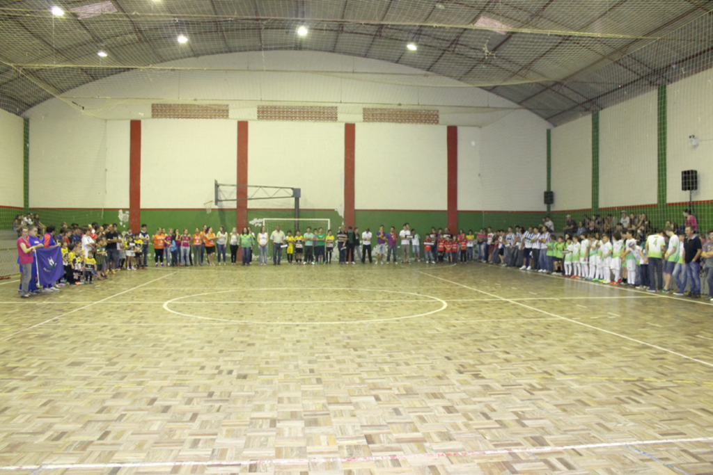 ABERTURA DA XVII TAÇA CIDADE DE SÃO JOÃO DO SUL  É MARCADA PELA EMOÇÃO E BONS JOGOS