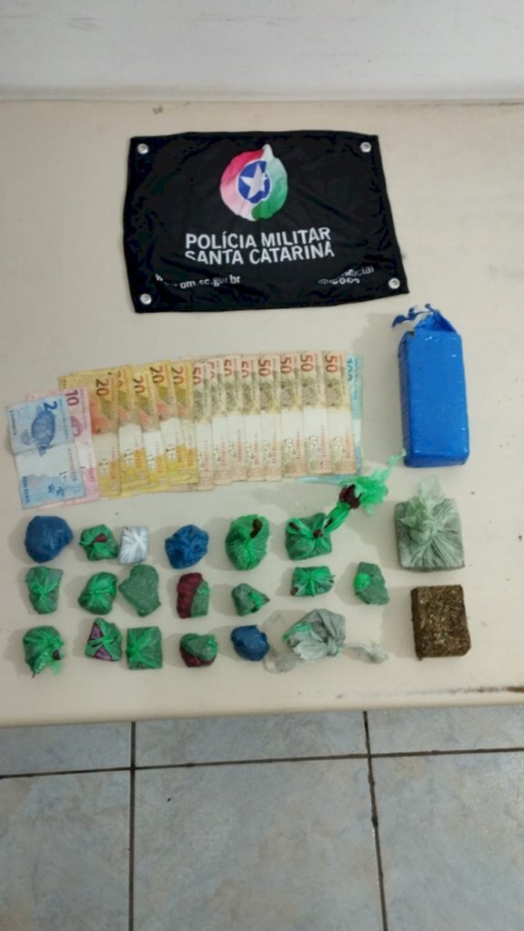 HOMEM É PRESO POR TRÁFICO DE DROGAS EM SÃO JOÃO DO SUL