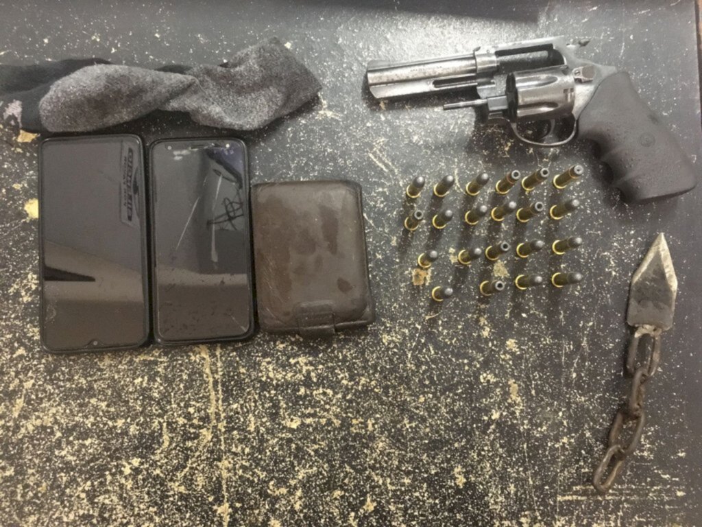 HOMEM É PRESO POR PORTE ILEGAL DE ARMA EM DOM PEDRO DE ALCÂNTARA