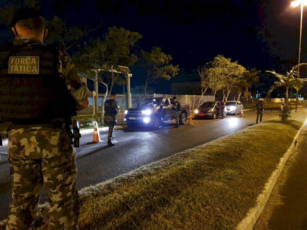 FISCALIZAÇÃO DA BM NA NOITE DE SEXTA ENCONTRA BARES DESCUMPRINDO DECRETO NO LITORAL NORTE