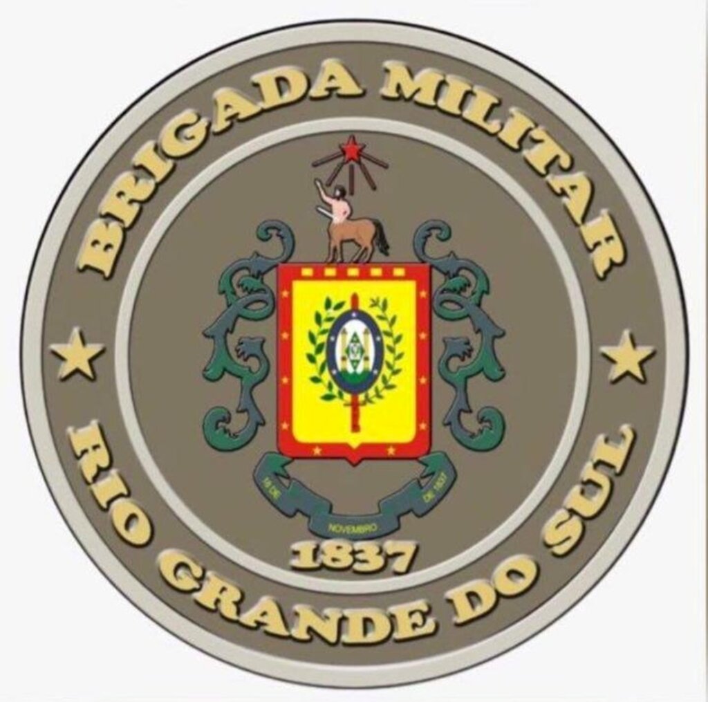 BM PRENDE CINCO PESSOAS POR ENVOLVIMENTO EM HOMICÍDIO OCORRIDO EM ARARANGUÁ E UM FORAGIDO