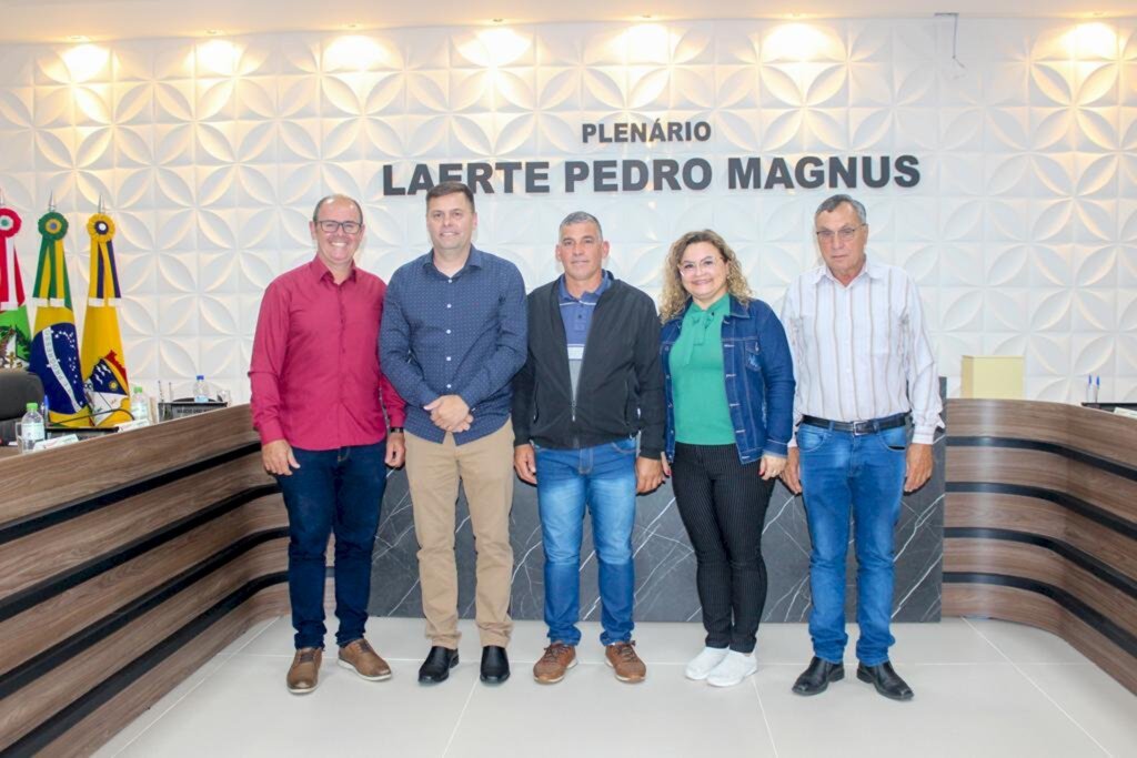 ISMAEL SANT'ANA É ELEITO PRESIDENTE DA CÂMARA DE VEREADORES DE SÃO JOÃO DO SUL PARA O BIÊNIO 2023-2024