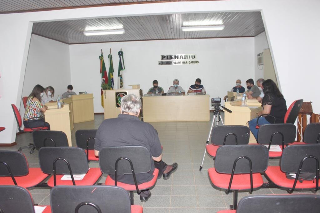 PROPOSIÇÕES E PROJETOS SÃO APRECIADOS  NA CÂMARA DE VEREADORES DE MORRINHOS DO SUL