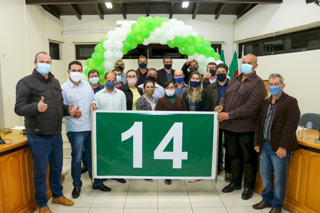 PTB, PT, PSDB E PP REALIZAM CONVENÇÃO E LANÇAM DEGÃO E SERGIO AO EXECUTIVO EM MAMPITUBA