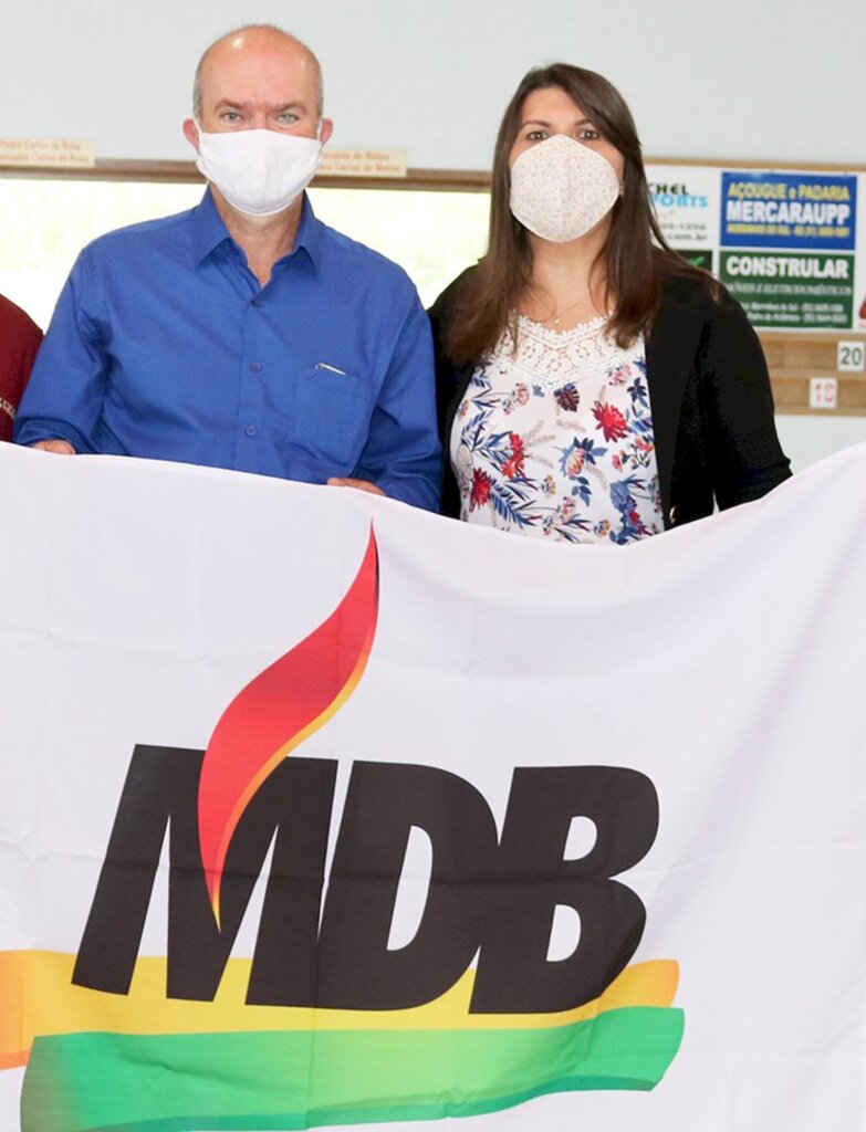 LUIZ E JUCI SÃO  OFICIALIZADOS PRÉ-CANDIDATOS À PREFEITO E VICE EM MORRINHOS DO SUL