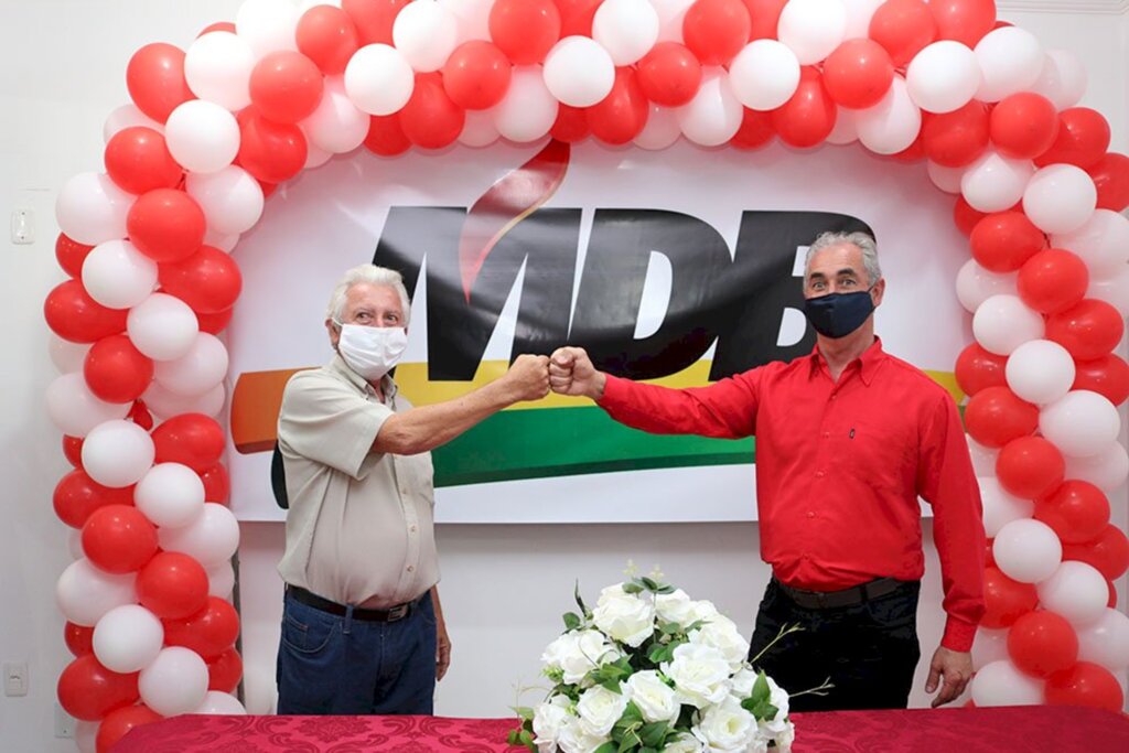 MDB OFICIALIZA PRÉ-CANDIDATURAS DE ADELIRIO E IRINEU EM PRAIA GRANDE