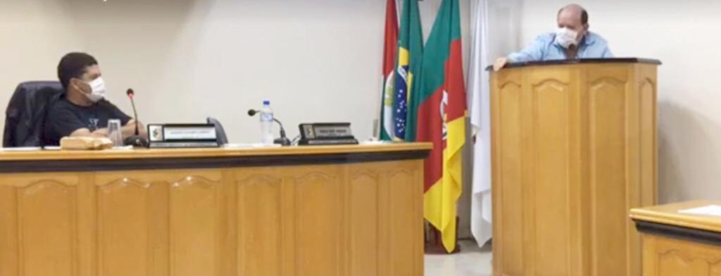 CÂMARA DE VEREADORES DE MAMPITUBA REALIZA MAIS UMA  SESSÃO ORDINÁRIA SEM A PRESENÇA DE PÚBLICO