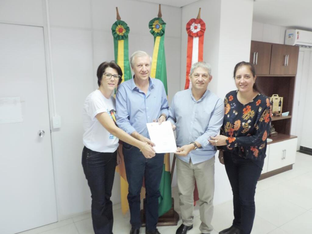 DEPUTADO FEDERAL  RENATO MOLLING ANUNCIA EMENDA PARA A SAÚDE
