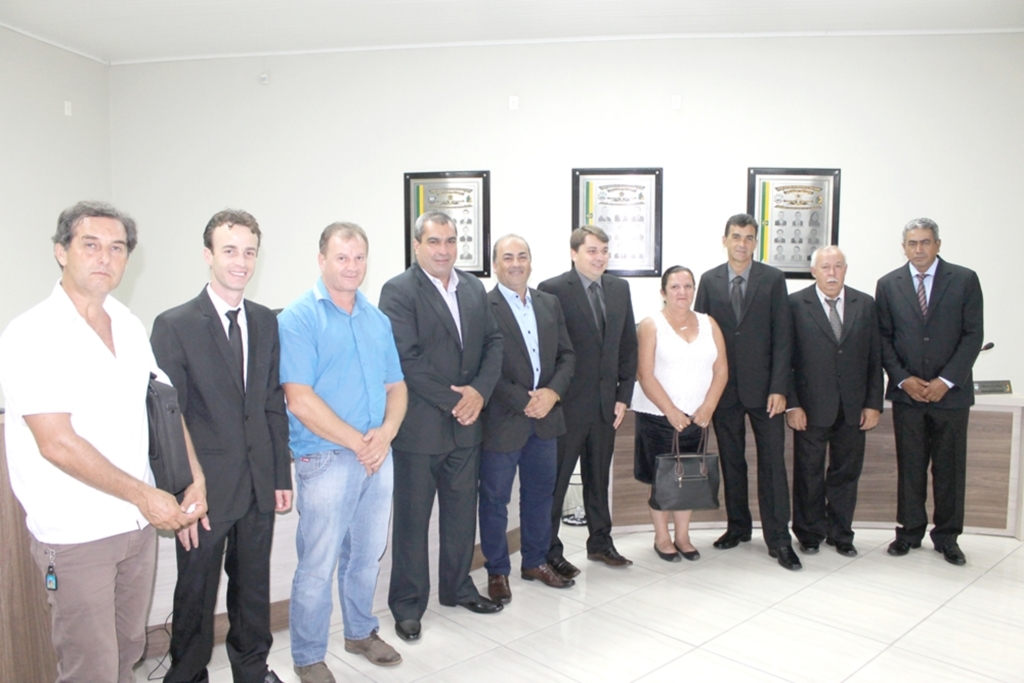PREFEITO HENRIQUE MACIEL PARTICIPA DA SESSÃO INAUGURAL DA CÂMARA DE VEREADORES DE PRAIA GRANDE