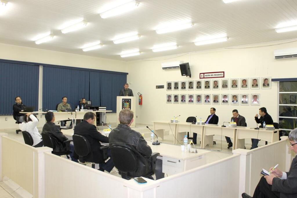 CÂMARA APROVA REAJUSTE DE 3,5% AO FUNCIONALISMO DA EDUCAÇÃO