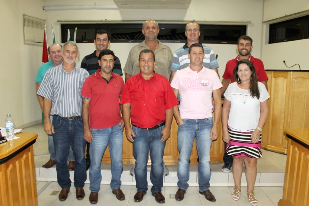 CÂMARA DE VEREADORES DE MAMPITUBA REALIZA SESSÃO ORDINÁRIA