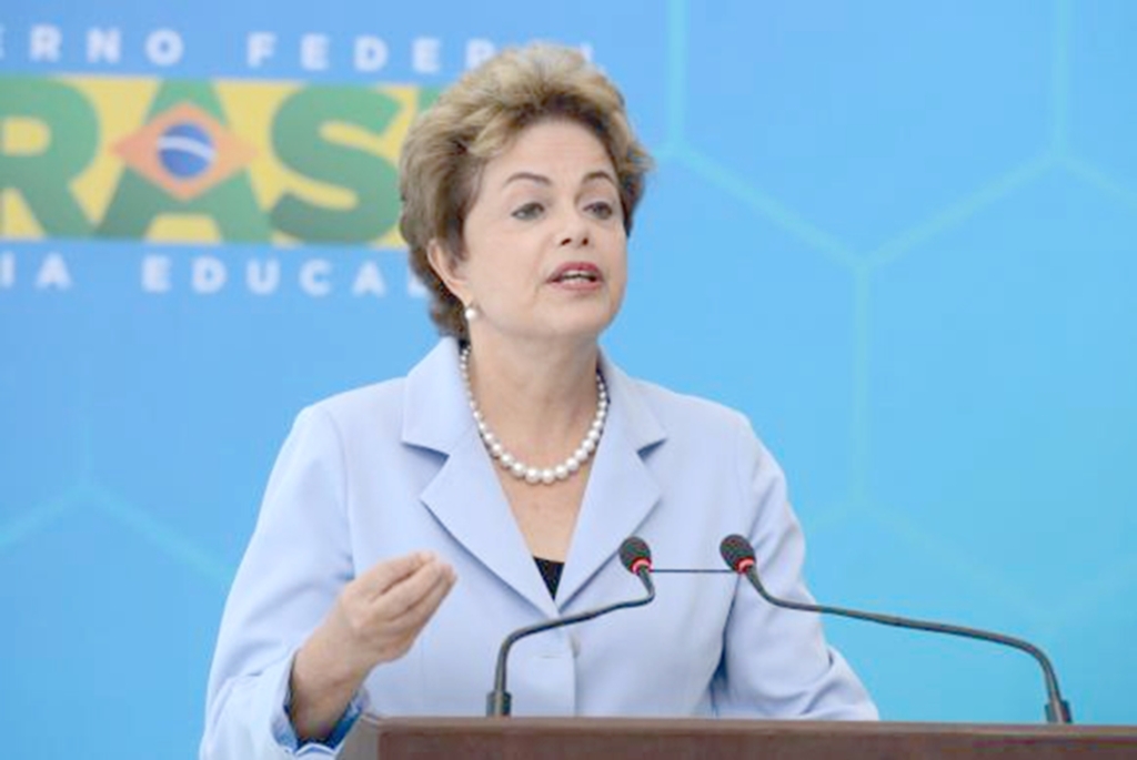 PRESIDENTE DILMA SOFRE DERROTA NA CÂMARA E PROCESSO DE IMPEACHMENT SEGUE PARA O SENADO