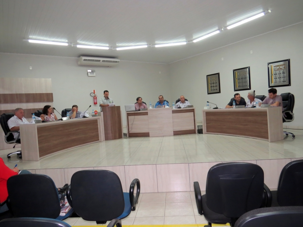 PREFEITURA DE PRAIA GRANDE REVISA SALÁRIO DO FUNCIONALISMO MUNICIPAL