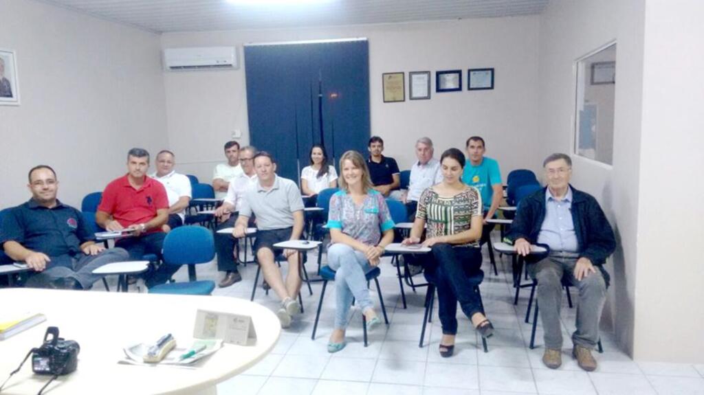 LIDERANÇAS BUSCAM CANDIDATURA ÚNICA À PREFEITO EM SÃO JOÃO DO SUL