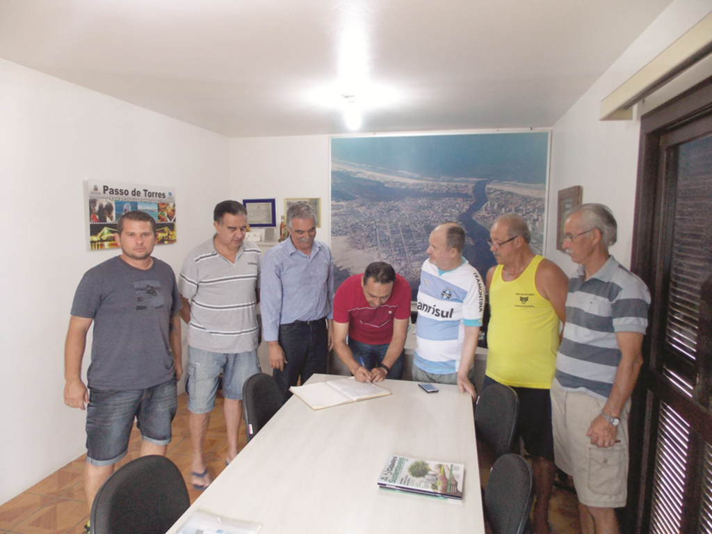 VICE-PREFEITO PAULO CORDEIRO ASSUME  A PREFEITURA DE PASSO DE TORRES