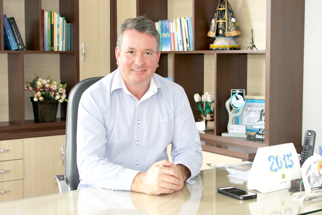 NEREU ASSUME A PREFEITURA DE PRAIA GRANDE