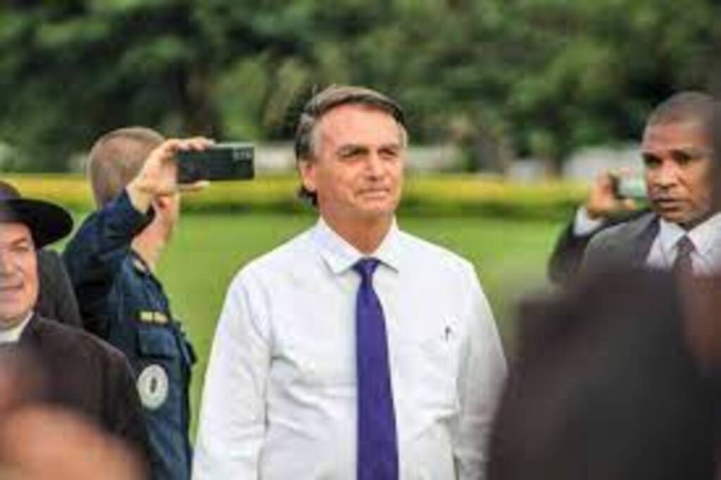 Bolsonaro solicita visto de visitante para ficar nos EUA por seis meses, diz jornal