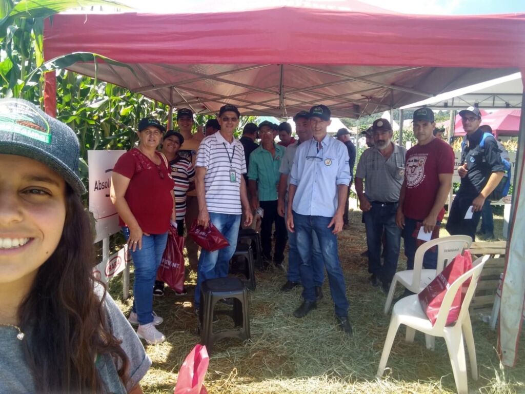 Agricultores de Bocaina do Sul participam de evento na Cravil