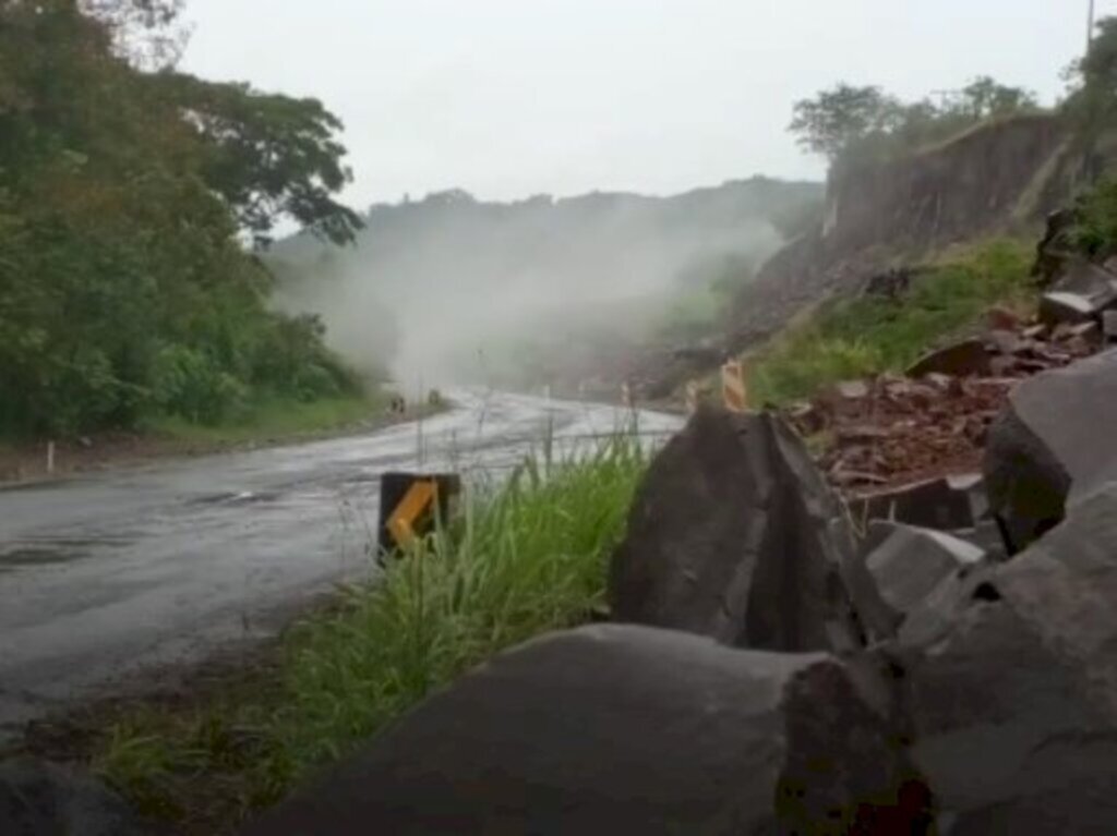 Dnit alerta para operações de detonação de rocha na BR-163/SC nesta quinta-feira