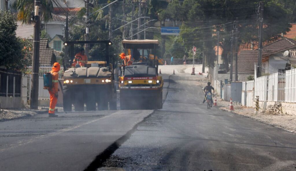 Prefeitura de Joinville investiu mais de R$ 40,9 milhões em obras de pavimentação em 2022