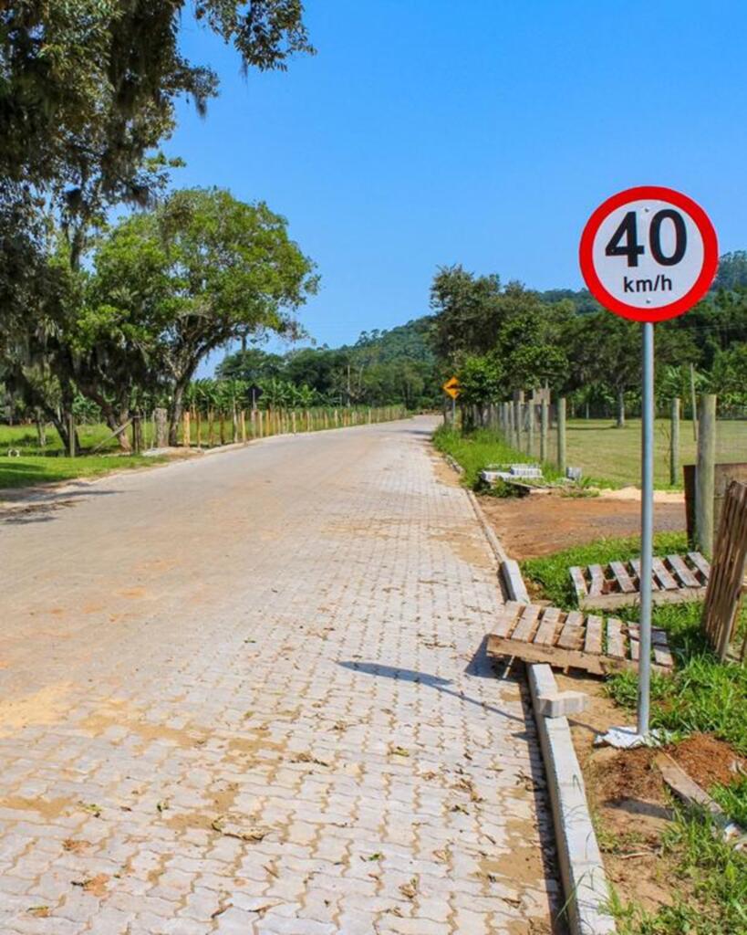 FINALIZADA A FASE II DA PAVIMENTAÇÃO EM BLOCOS DE CONCRETO NA COMUNIDADE DO RIO BONITO EM MORRINHOS DO SUL