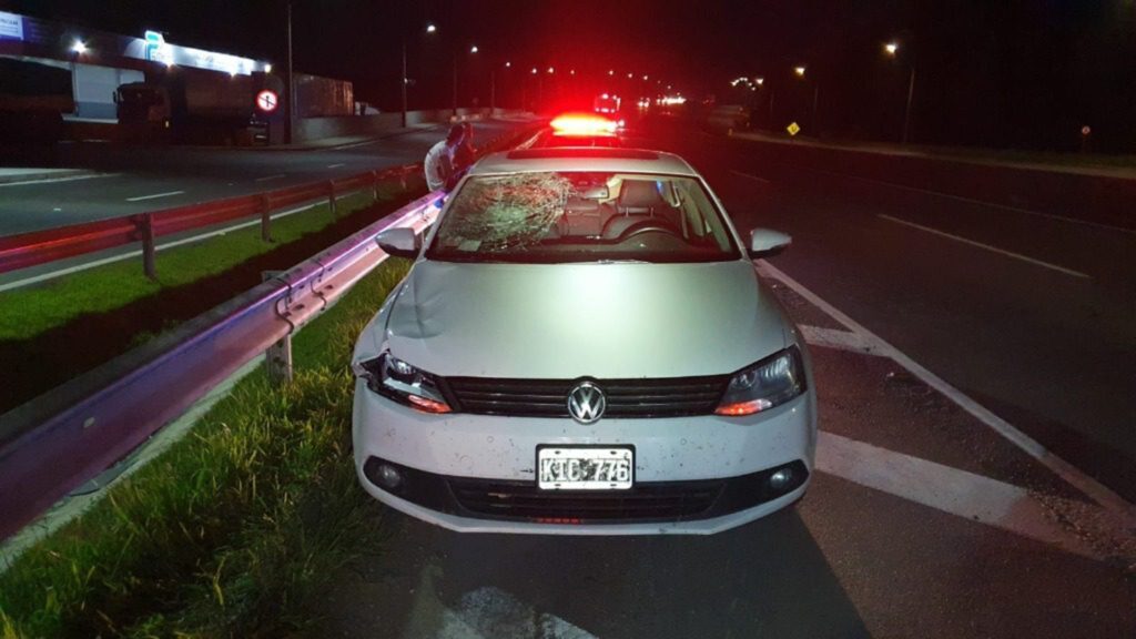 Homem morre após ser atropelado na BR-101, em Joinville