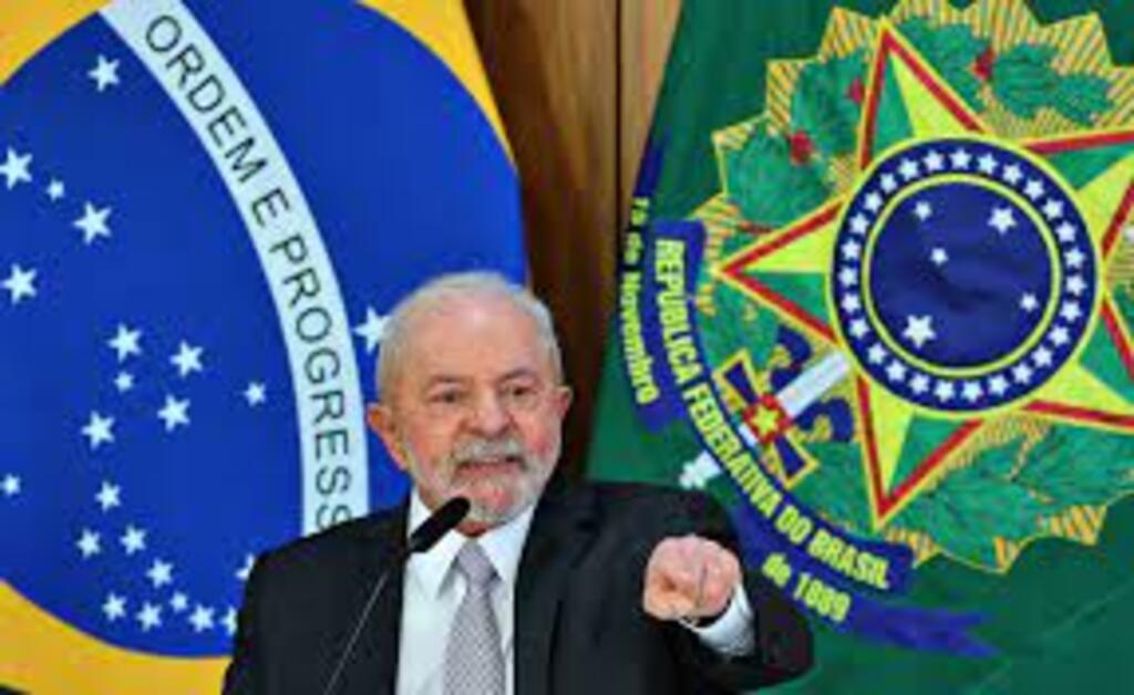 Ibovespa cai 0,82% e dólar vai a R$ 5,19 com novos ataques de Lula ao BC