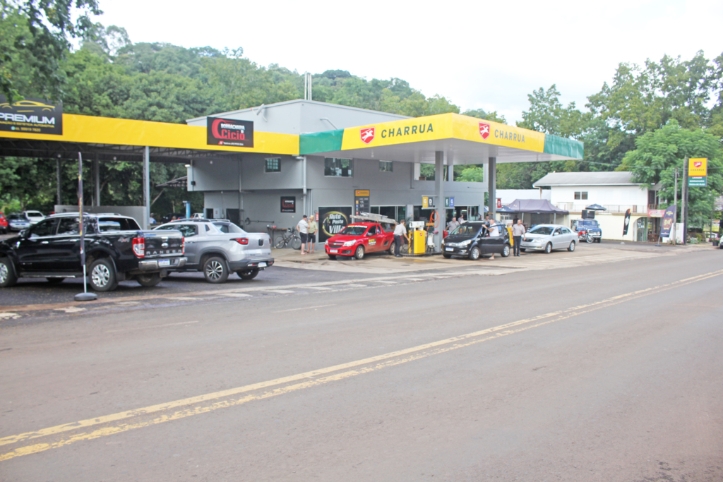 Auto Posto Villa inaugura moderna estrutura em São João do Oeste