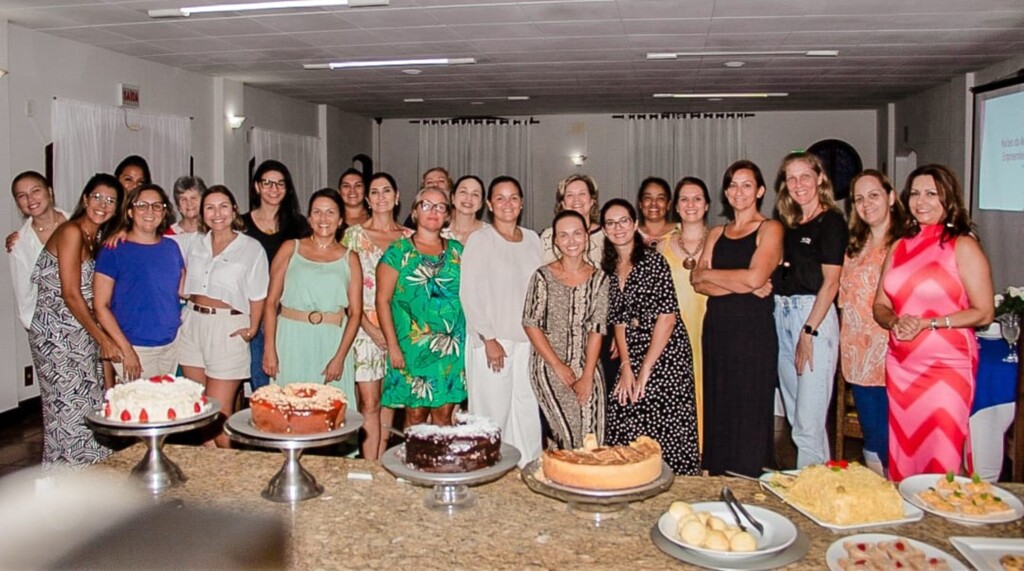 Mulheres empreendedoras da Acisfs se reúnem e planejam evento para o Dia Internacional da Mulher