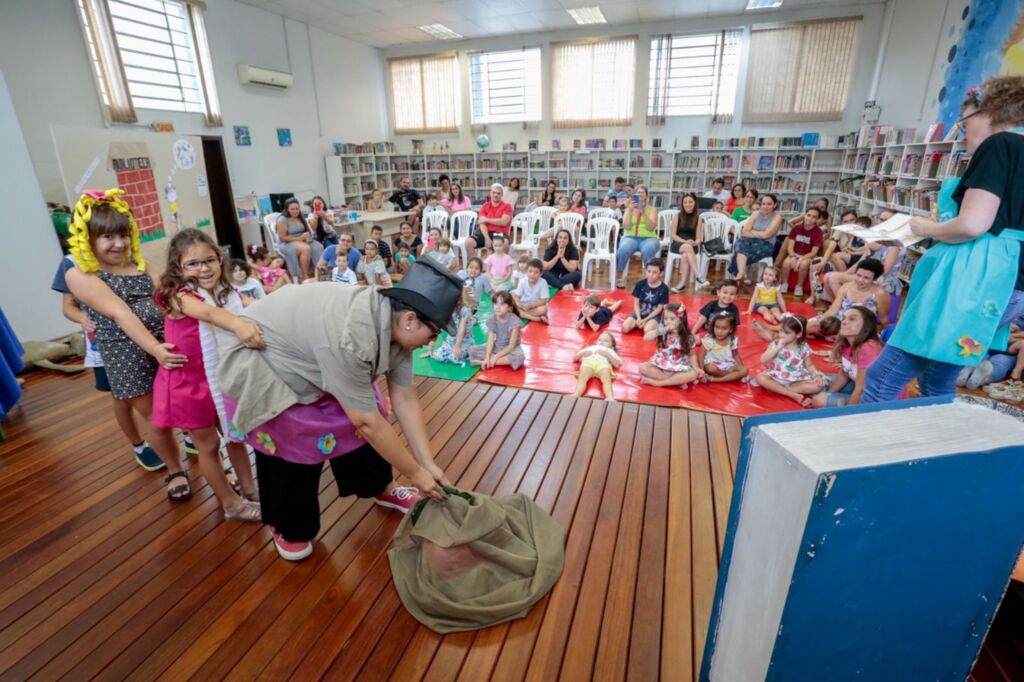 Biblioteca Pública de Joinville retoma programação do Sábado Cultural com edição de Carnaval