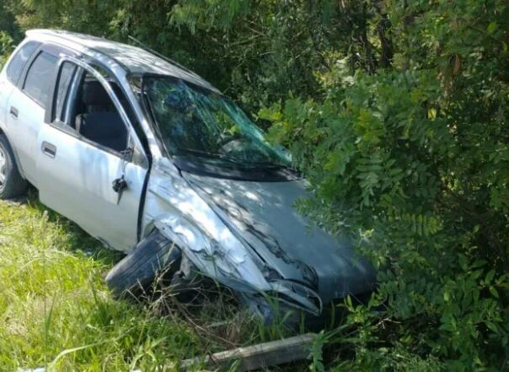 Motorista foge e deixa família sozinha no carro após se envolver em acidente em rodovia de SC