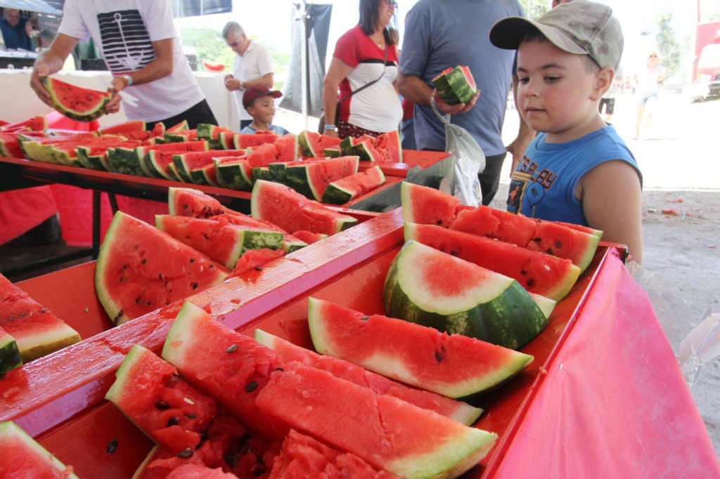 Expofesta da Melancia destaca produção da fruta na região