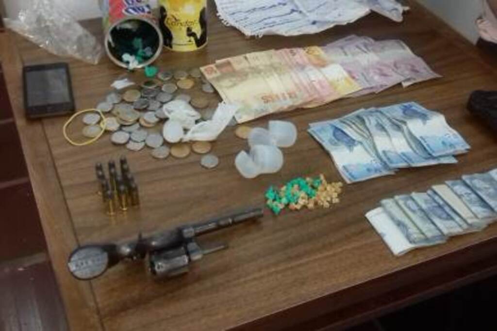 Três são presos em flagrante por tráfico de drogas em São Sepé