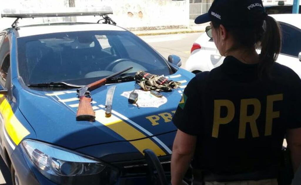 Homem é preso por porte ilegal de arma de fogo em São Pedro do Sul