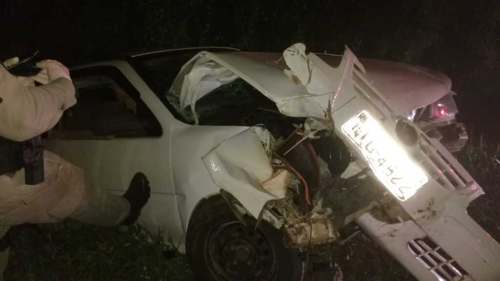 Motorista embriagado perde controle do carro e bate contra barranco em Restinga Seca