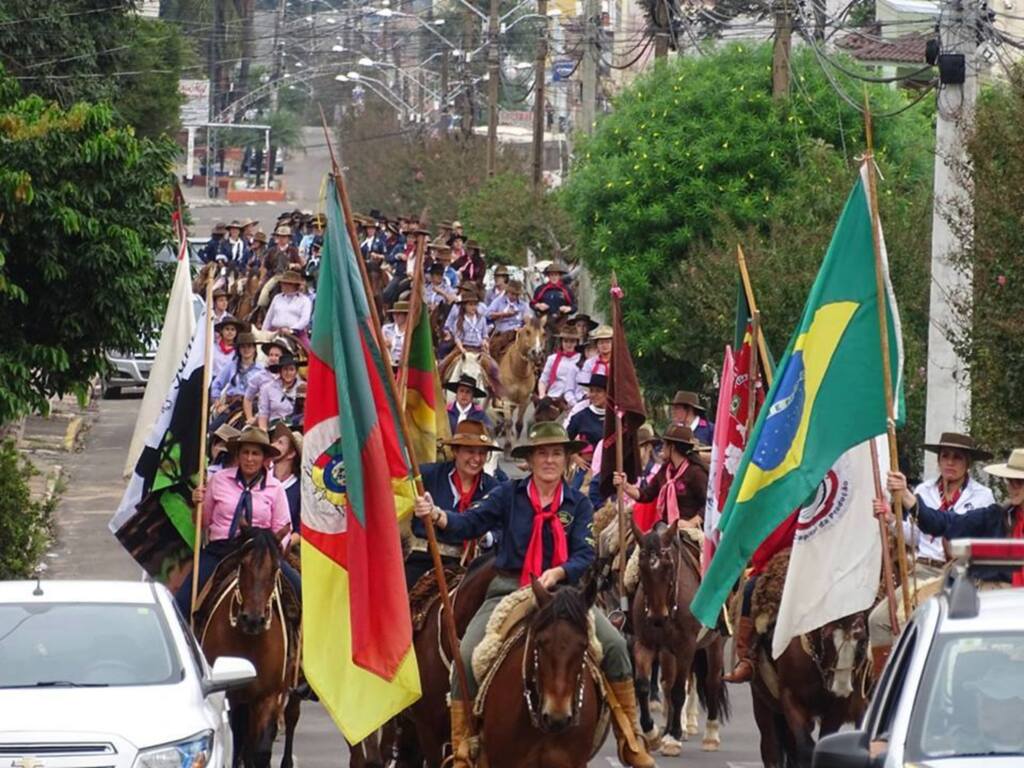 Mulheres vão percorrer 20 quilômetros a cavalo em Jaguari