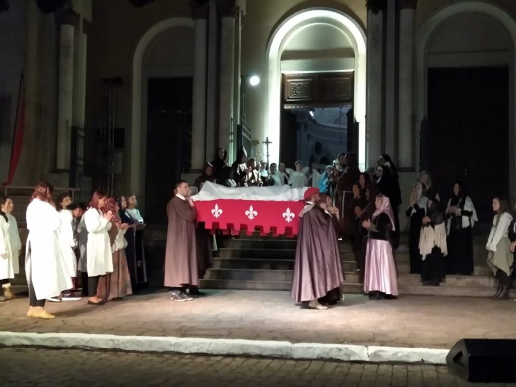 FOTOS: espetáculo em homenagem a São Roque emociona o público