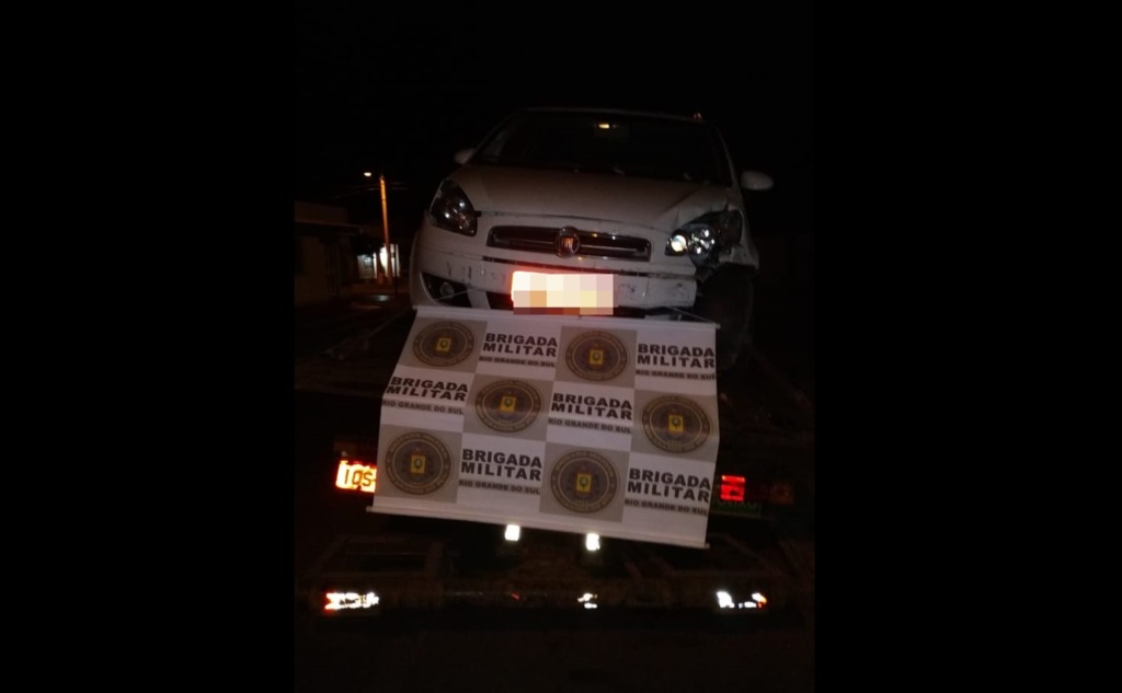 Dupla é presa em Cruz Alta depois de sequestrar e assaltar taxista